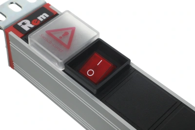 Блок распределения питания Rem R-16-9C13-V-440-3 гор.размещ. 9xC13 базовые 16A Schuko 3м