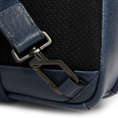 Рюкзак слинг мужской Piquadro Solm CA7028S141/AV серо-голубой натур.кожа