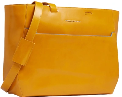 Деловая сумка женская Piquadro Blue Square BD6680B2/G с отделением для ноутбука 15.6" желтая натур.кожа