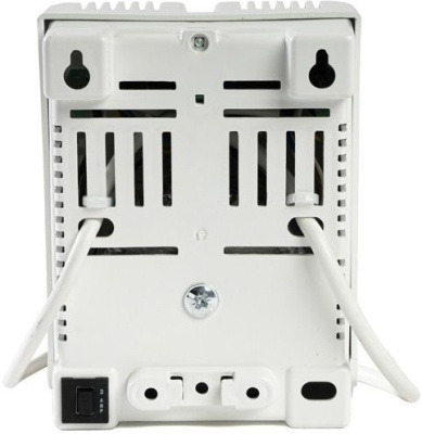 Стабилизатор напряжения Бастион Teplocom ST-555 300Вт 400ВА белый