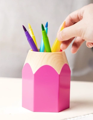 Подставка Deli E9145 для письменных принадлежностей ассорти пластик