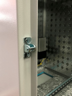 Шкаф коммутационный ЦМО (ШТВ-Н-18.6.5-4ААА-Т1) настенный 18U 600x500мм пер.дв.стал.лист несъемн.бок.пан. 150кг серый 75кг 120град. 900мм IP55 IK10 металл уличный всепогодный с кондиционером с вентилятором с нагревателем укомплектованный