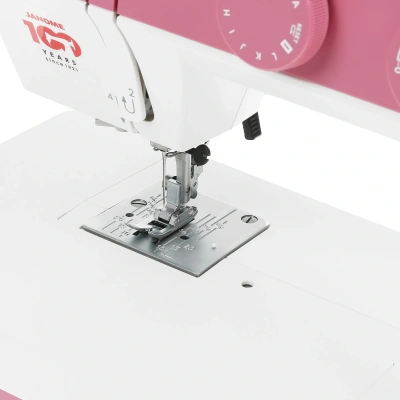 Швейная машина Janome 1522 PG белый