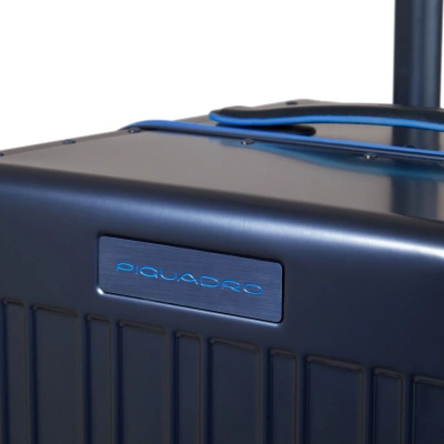 Чемодан Piquadro ALUB2 (BV4427ALUB2/BLU2) 46x69x27см 67л. 6.236кг. алюминий/натур.кожа темно-синий