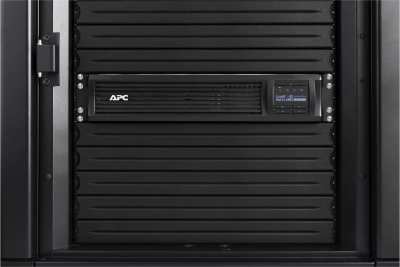 Источник бесперебойного питания APC Smart-UPS SMT1000RMI2UC 700Вт 1000ВА черный