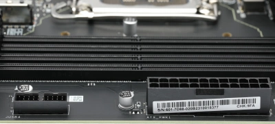 Материнская плата MSI PRO Z790-S WIFI Soc-1700 Intel Z790 4xDDR5 ATX AC`97 8ch(7.1) 2.5Gg RAID+HDMI+DP
