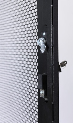 Шкаф серверный ЦМО (ШТК-СП-48.8.12-44АА-9005) напольный 48U 800x1130мм пер.дв.перфор. задн.дв.перфор. 2 бок.пан. 1350кг черный 890мм 170кг 180град. 2215мм