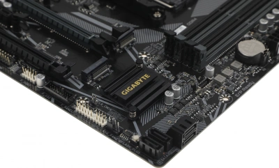 Материнская плата Gigabyte B550M DS3H AC R2 Soc-AM4 AMD B550 4xDDR4 mATX AC`97 8ch(7.1) GbLAN RAID+HDMI+DP