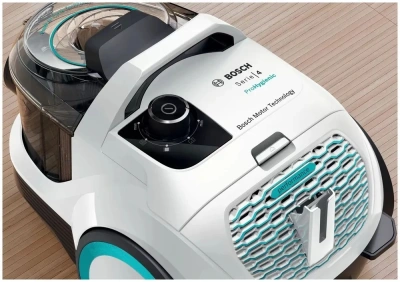Пылесос Bosch Serie 4 BGC21HYG1 550Вт белый/черный