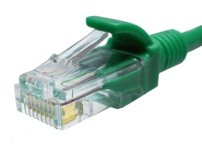 Патч-корд Suprlan 10-0158 UTP RJ-45 вил.-вилка RJ-45 кат.5E 2м зеленый LSZH 26AWG