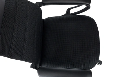 Кресло руководителя Бюрократ CH-NOVA TW черный TW-11 с подголов. крестов. пластик