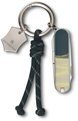 Нож перочинный Victorinox Classic SD New York Style (0.6223.E223) 58мм 7функц. серый подар.коробка в комплекте: шнурок