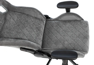 Кресло игровое Knight Outrider LTD серый Light-19 с подголов. крестов. металл