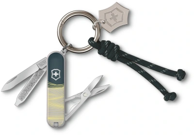 Нож перочинный Victorinox Classic SD New York Style (0.6223.E223) 58мм 7функц. серый подар.коробка в комплекте: шнурок